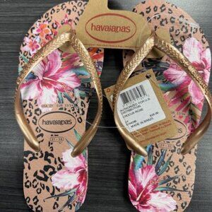 Kids 2 Youth NWT Havaianas flip flops with this adorable design